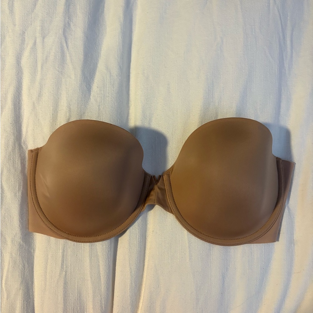Seamless Tan Strapless Bra